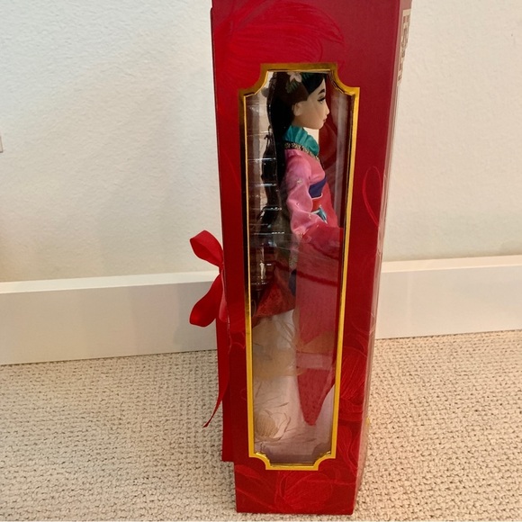 Mulan 25th Anniversary Collectible Display Figure Doll - Picture 7 of 11